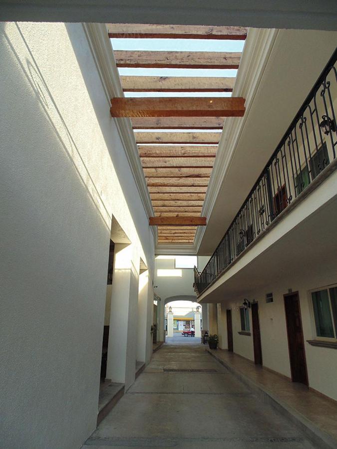 Hotel Hacienda Ciudad Guzman Exteriér fotografie
